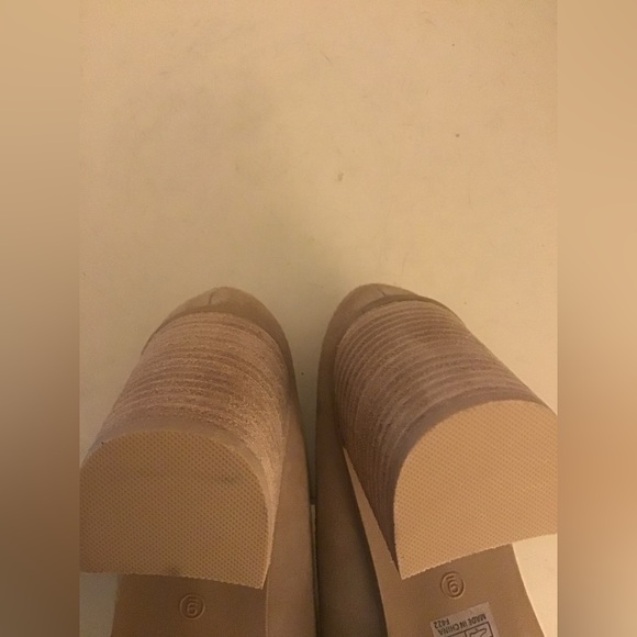 Joie women beige suede loafer heel Wevently shoes US 9 Euro 40 - Picture 3 of 9